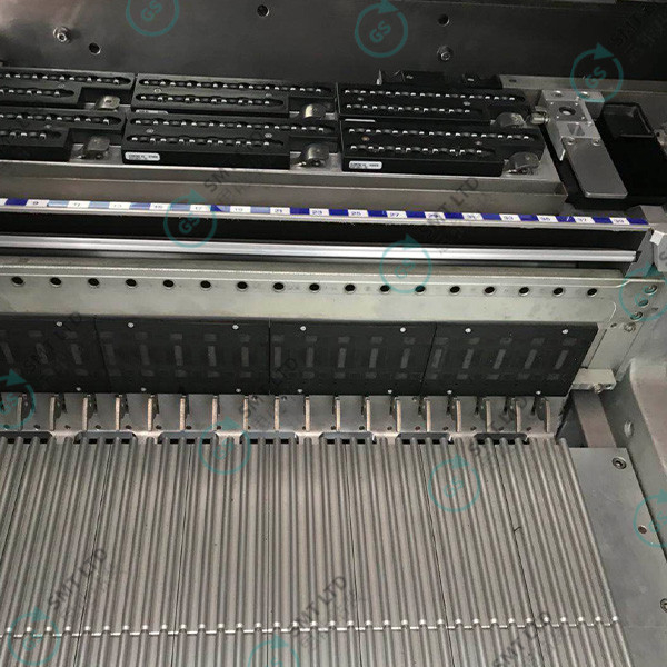 SMT Siemens DX4 Pick and Place Machine 3.45kw 01005-6 mm x6 mm